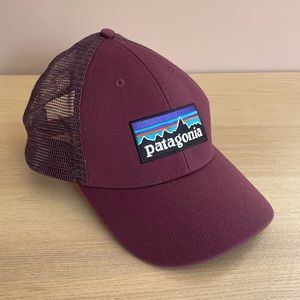 Patagonia P-6 Logo LoPro Trucker Hat - Burgundy